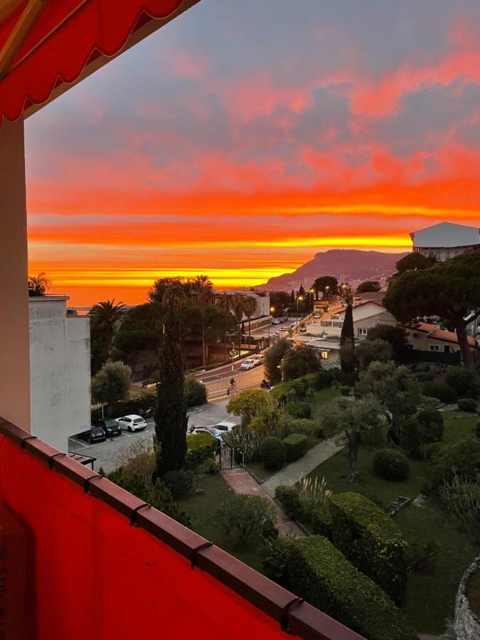Charmant 2 Pieces Vue Sur Mer Et Monte-Carlo A Roquebrune Cap Martin Luaran gambar
