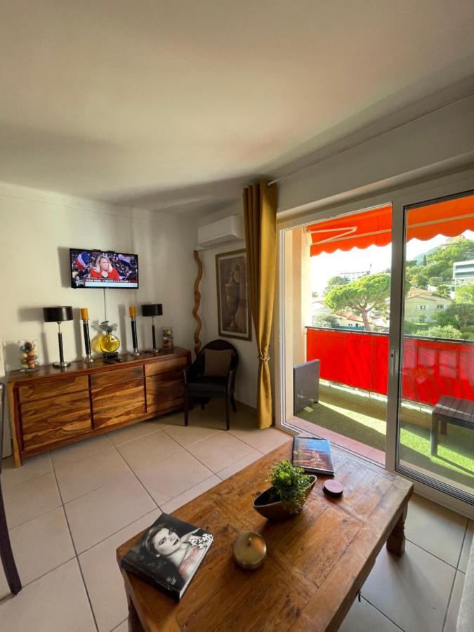Charmant 2 Pieces Vue Sur Mer Et Monte-Carlo A Roquebrune Cap Martin Luaran gambar